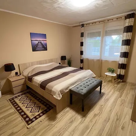 10 * Fonyód